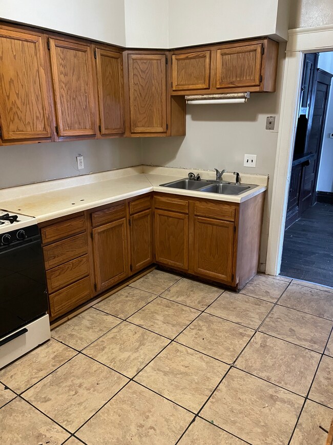 Building Photo - 58 Jerricho