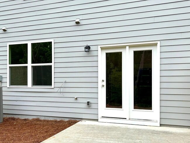 Building Photo - 3537 Cardinal Dr