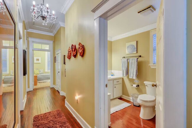 Building Photo - 524 E Duffy St