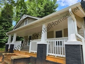 Building Photo - Stunning Renovated Home near Union Square!