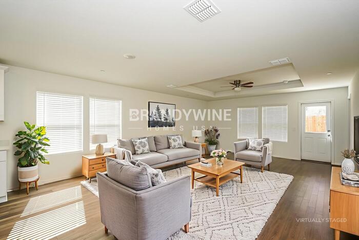 Building Photo - 2800 Pecan Pk Dr