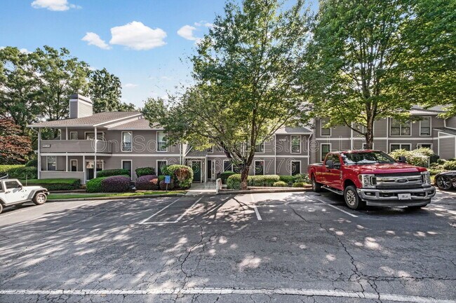 Building Photo - 806 Wynnes Ridge Cir