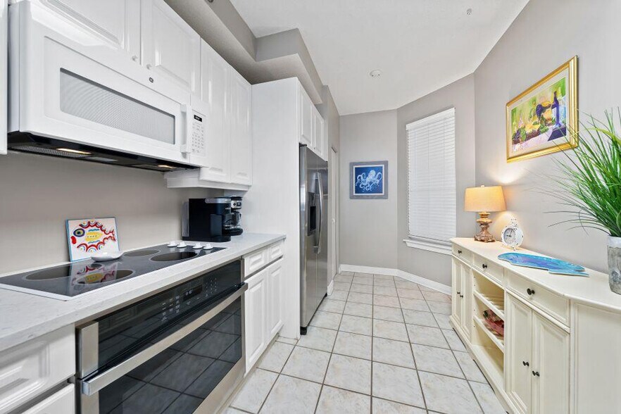 Building Photo - 13601 Perdido Key Dr
