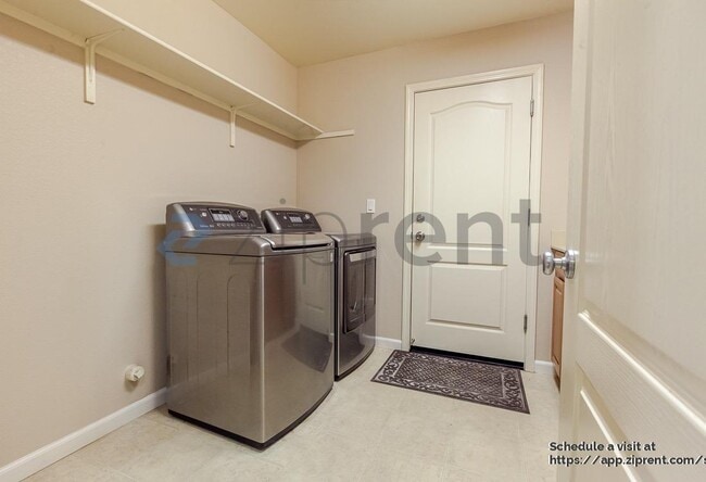 Building Photo - 681 Ringneck Ct