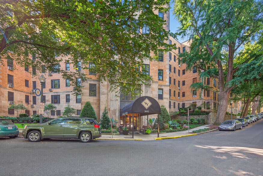 Welcome Home! - 2032 Belmont Rd NW