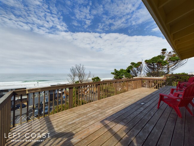 Building Photo - 1033 NW Inlet Ave