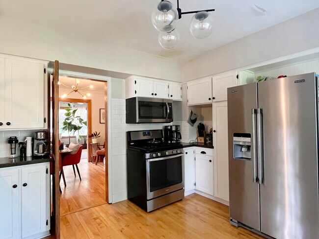 Kirchen - 350 Glenhaven Ave NW