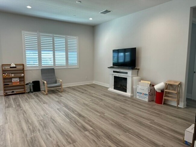 Building Photo - Epic REA - Brighton Landing Village 3 BR/2 BA Home Built in 2022 on 1 Level - Vacaville