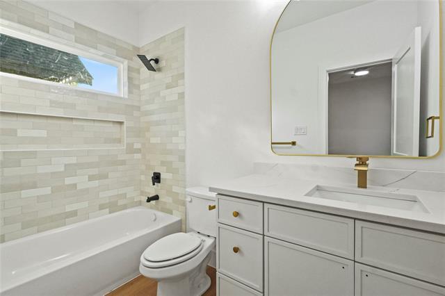 Building Photo - 2521 Bethurum Ave