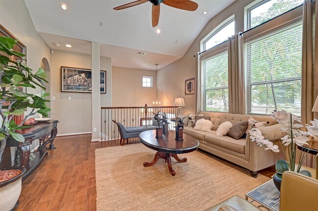 Building Photo - 50 Cheswood Manor Drive