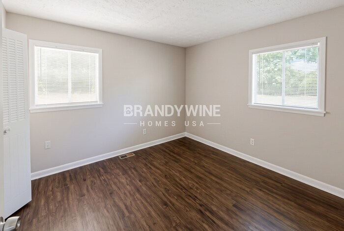 Building Photo - 4720 Edwina Ln SW