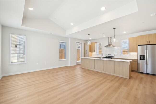 Building Photo - 3651 S Custer Rd