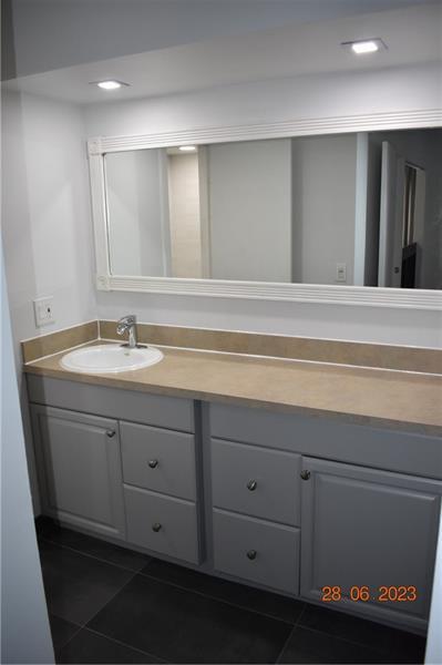 Building Photo - 2930 SW 87th Terrace