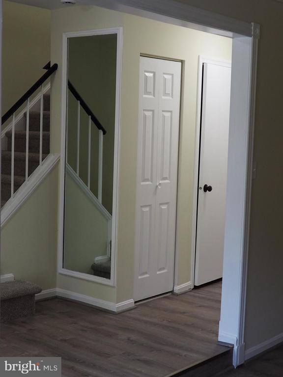 Building Photo - 5711 Crownleigh Ct