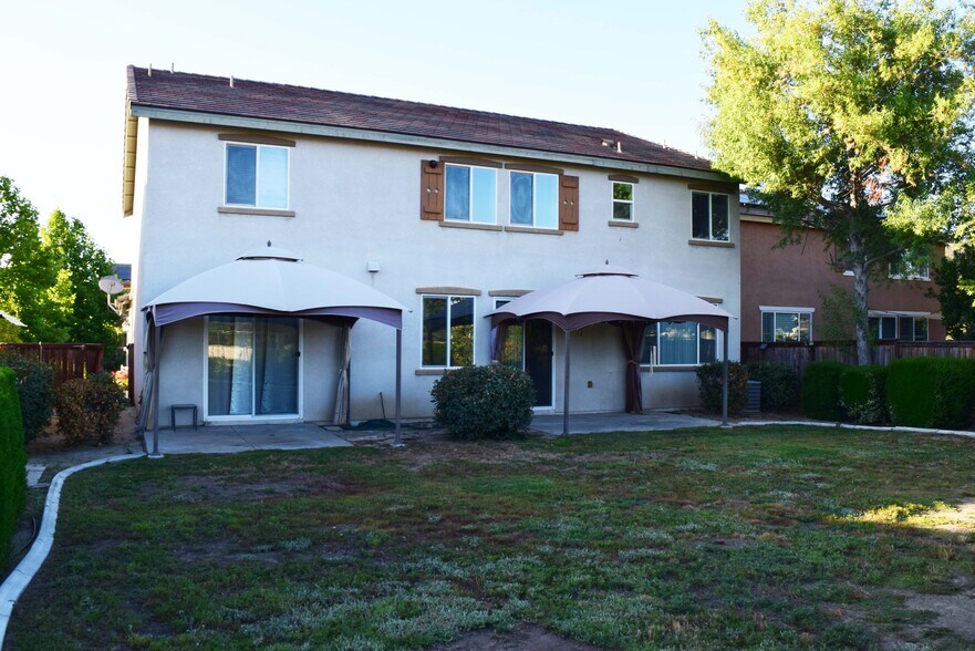 Building Photo - 32436 Shadow Canyon Trl