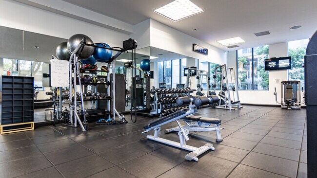 Commercial Gym - 10724 Wilshire Blvd