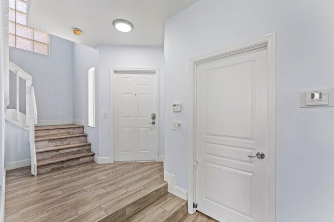 Building Photo - 5477 Queenship Ct
