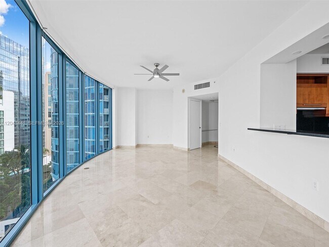 Building Photo - 333 Las Olas Way