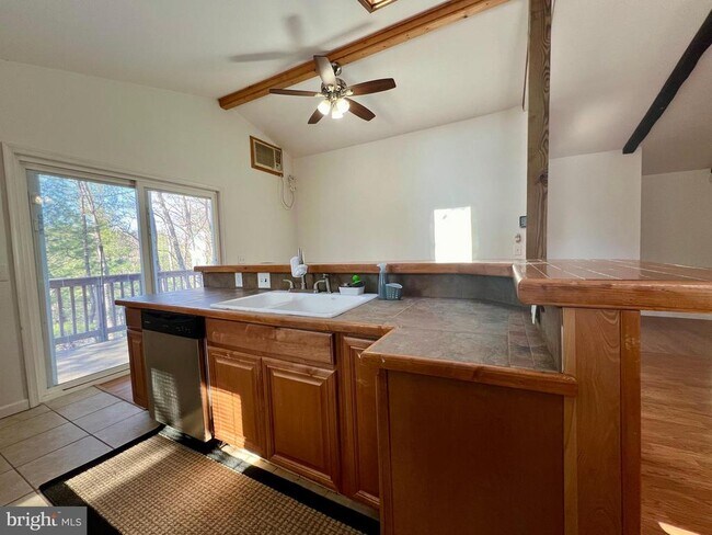 Building Photo - 117 Audubon Rd