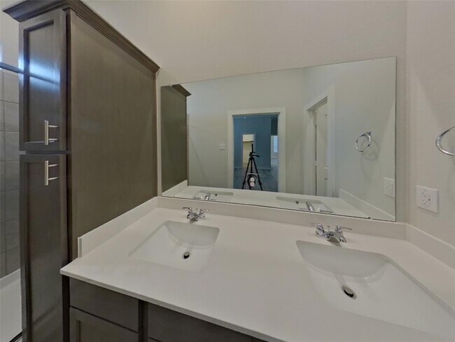 Building Photo - 22816 Terrazzo Dr