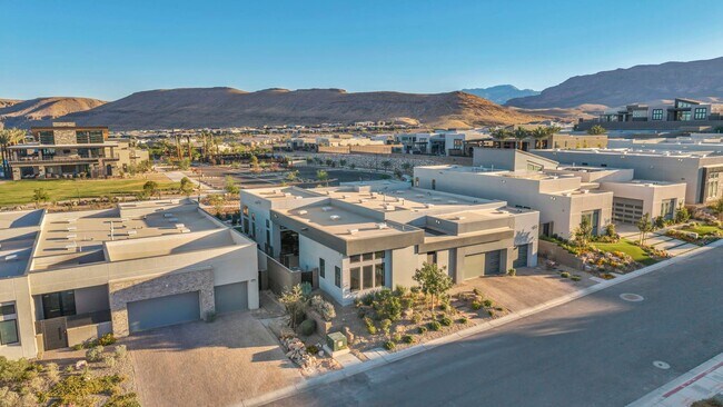 Building Photo - 10935 Rossa Peak Ave