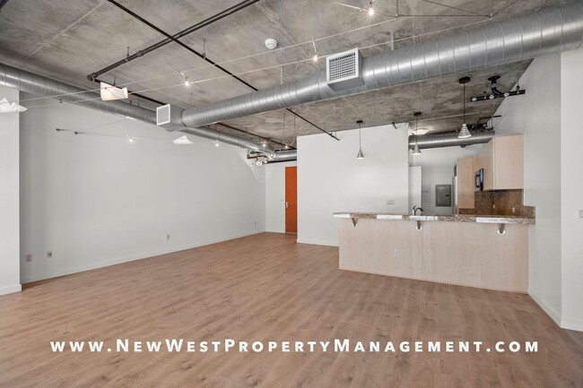 Building Photo - Expansive East Village loft at Parkloft, a...