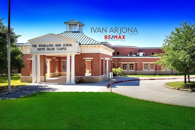 Building Photo - 137 E Montfair Blvd