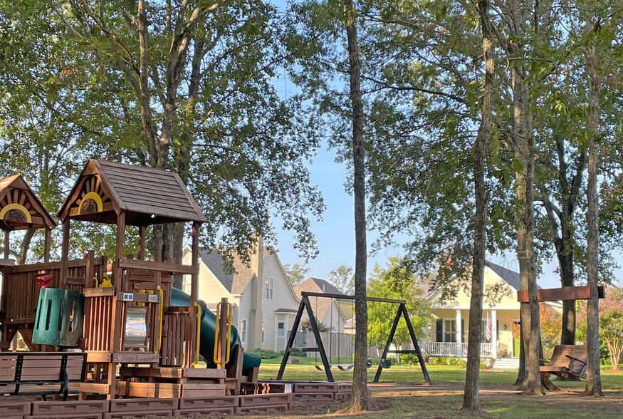 Neighborhood Parks - 1028 Bridgewater Ave