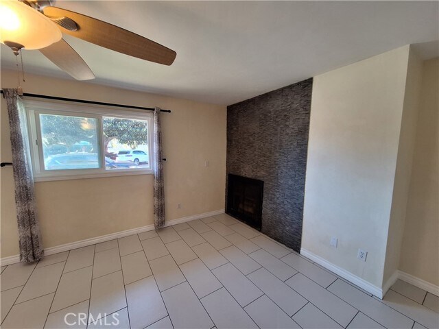 Building Photo - 2305 Rockefeller Ln