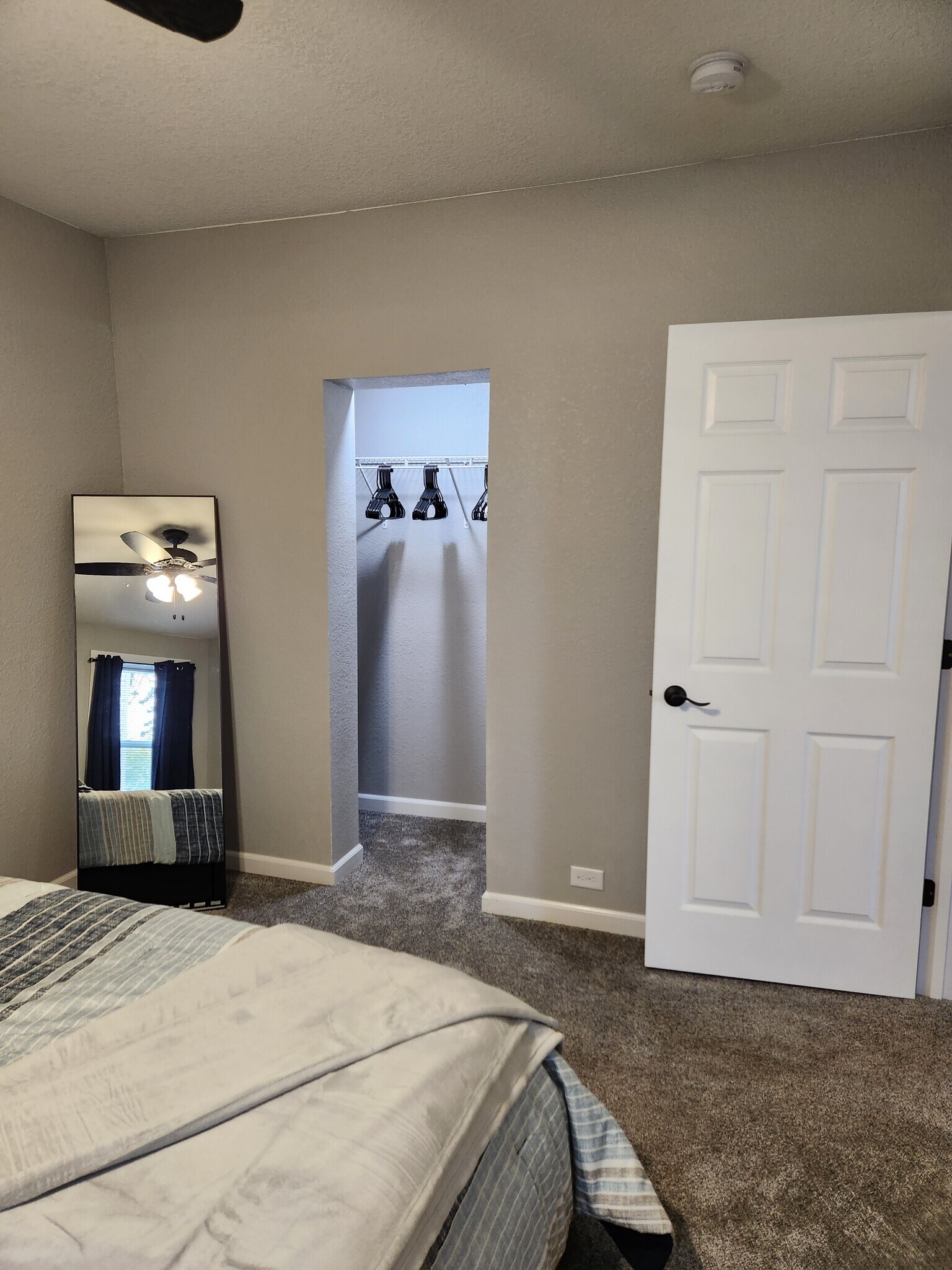 Building Photo - 450 Platt St