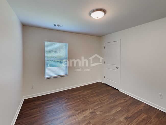 Building Photo - 109 Hayes Park Drive