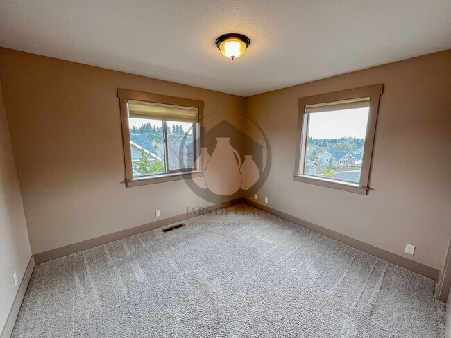 Building Photo - Beautiful South Salem Home - MOVE IN READY!