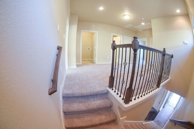 Building Photo - 3303 Elija St