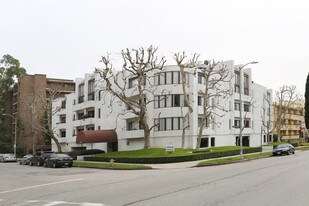 Building Photo - 10990 Rochester Ave