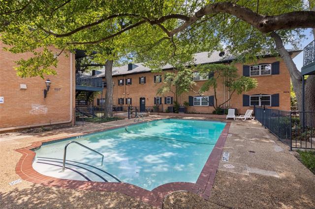 Building Photo - 6017 E University Blvd