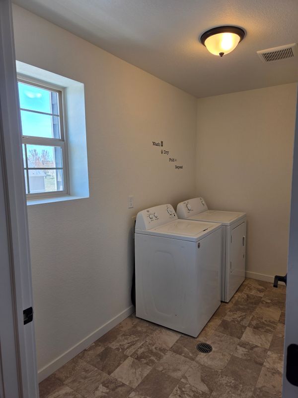 Building Photo - 3677 Pinonwood Ct