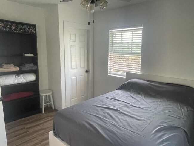 Building Photo - 4037 1/2 National Ave, Upstairs, San Diego, CA 92113