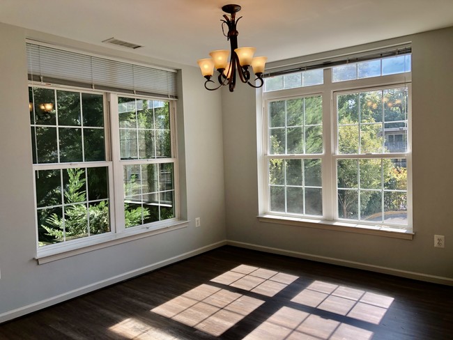 Dinning room - 2729 Gallows Rd
