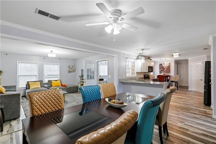 Building Photo - 1925 Glenellen Ct