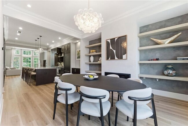 Building Photo - 2910 Hermance Dr NE