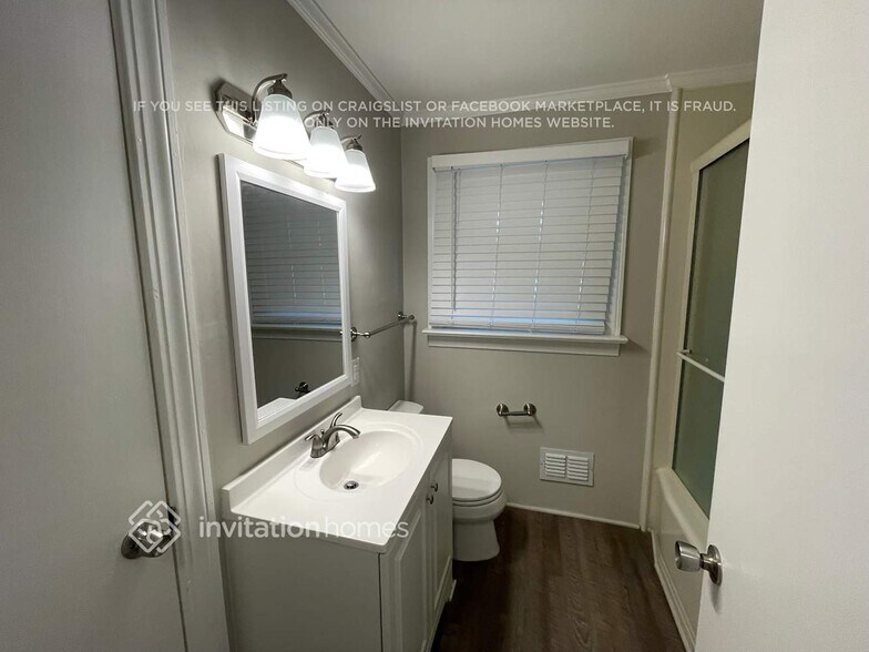 Building Photo - 1108 Dogwood Park