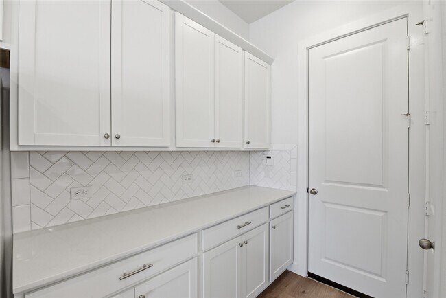 Building Photo - 3220 Loam Ln