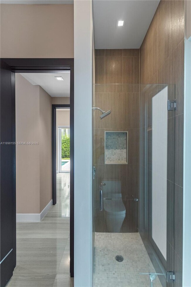 Building Photo - 8415 NW 34th St