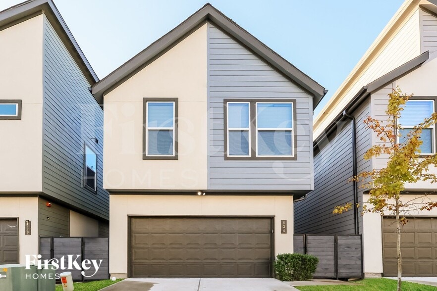 Primary Photo - 434 S Centro Cir