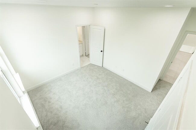 Building Photo - 4006 Bennington St