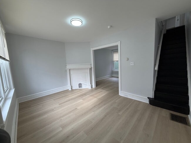 Building Photo - Charming 2BR/1Bath House! Section 8 ONLY!