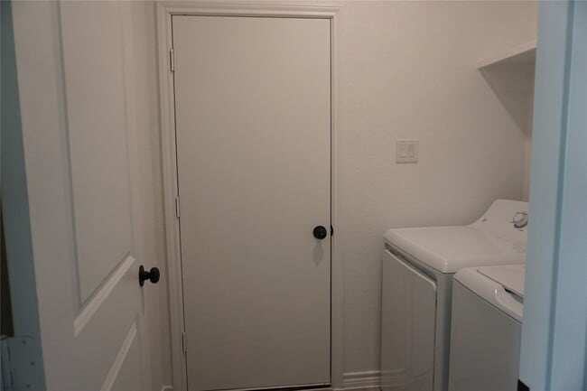 Building Photo - 9583 Darkwood St