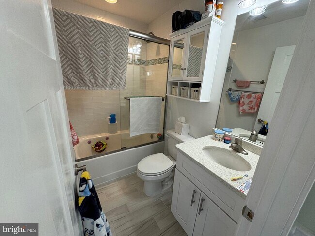 Building Photo - 8315 Bayside Rd