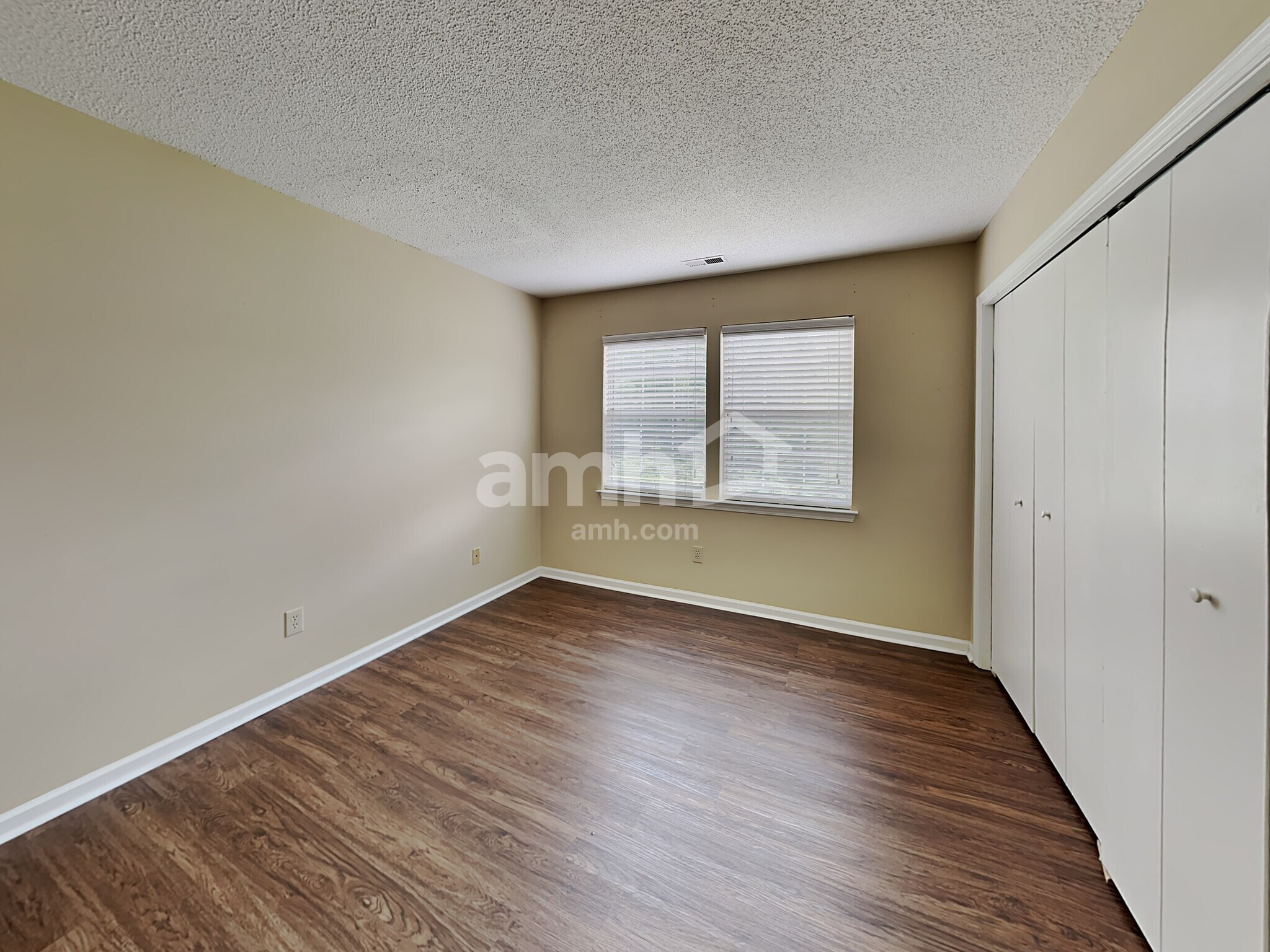 Building Photo - 1516 Gordon Walters Dr