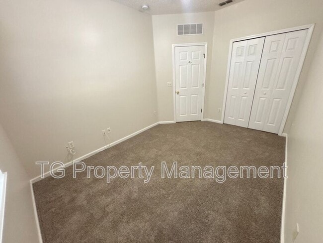 Building Photo - 8605 Tower Falls Dr